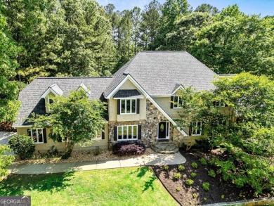 Lake Home For Sale in Peachtree City, Georgia