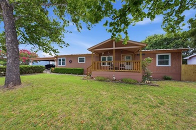 Additional listing photo 1