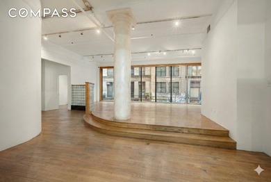 *Full Floor Flatiron Loft With 4 to 5 Bedroom Residential - photo 1