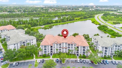 LUXURY Condo in a prime LOCATION, right across from EPIC - photo 2