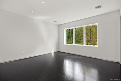 Privately set behind a long driveway in the prestigious Village - photo 27