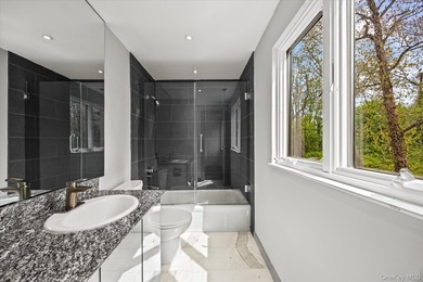 Privately set behind a long driveway in the prestigious Village - photo 28