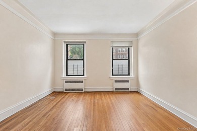 If you are looking for a 2 bedroom in Forest Hills with one of - photo 3