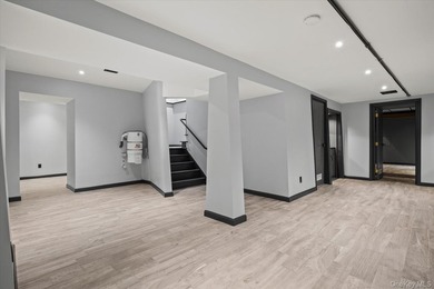 Privately set behind a long driveway in the prestigious Village - photo 38