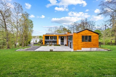 Privately set behind a long driveway in the prestigious Village - photo 41