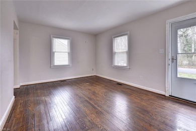 Charming bungalow featuring 2 bedrooms and 1 full bath