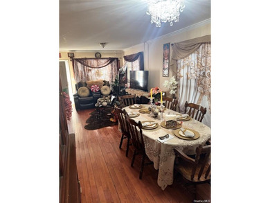 Legal single-family detached home with private driveway Spacious - photo 6