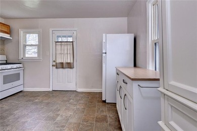 Charming bungalow featuring 2 bedrooms and 1 full bath