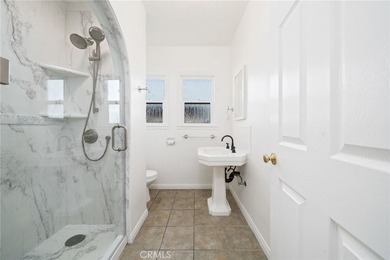 341 E Ellis - photo 26