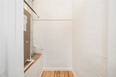 341 E Ellis - photo 31