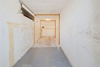 341 E Ellis - photo 37