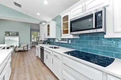 Don't miss this spectacular newly renovated, spacious concrete - photo 10