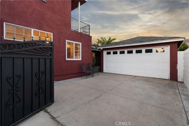 ***Renovated 3BR/3BA South Wrigley Gem with ADU Potential & - photo 6