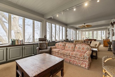 Incredible Arts and Crafts style home masterfully constructed in - photo 31