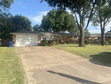 Lake Home For Sale in Dallas, Texas