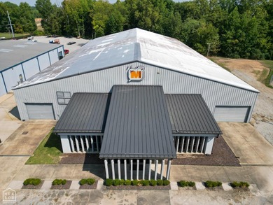 Conveniently located just 1 mile south of US 412 on Carroll Road