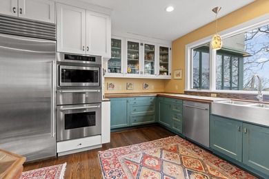 Incredible Arts and Crafts style home masterfully constructed in - photo 47