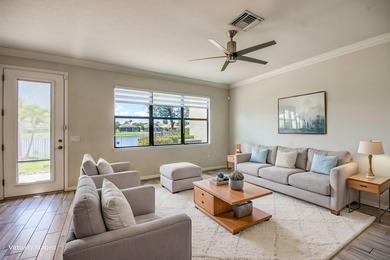 Beautifully upgraded 3BR/2.5BA two-story townhouse built in 2019 - photo 9