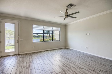 Beautifully upgraded 3BR/2.5BA two-story townhouse built in 2019 - photo 10