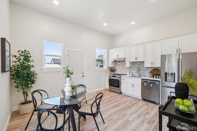 Rare opportunity to own a fully remodeled, fully vacant duplex - photo 13