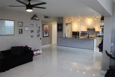 Come view this spacious 2 bedroom 2 bathroom corner unit condo - photo 4
