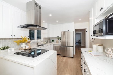 PRIME LOCATION, Comprehensively Rebuilt, this comfortable - photo 16