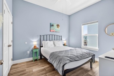 Coastal charm meets investment opportunity in this 3-bedroom - photo 19