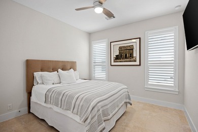 This charming garden home is light, bright and open. Beautiful - photo 19