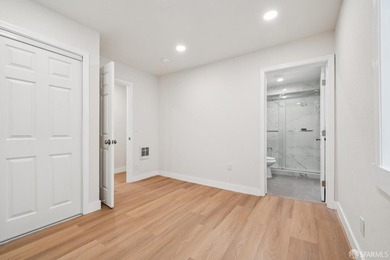 Rare opportunity to own a fully remodeled, fully vacant duplex - photo 41