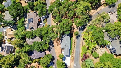 PRIME LOCATION, Comprehensively Rebuilt, this comfortable - photo 43