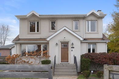 (private lake, pond, creek) Home For Sale in Highland Park Illinois