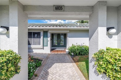Welcome to timeless elegance in the prestigious gated community - photo 3