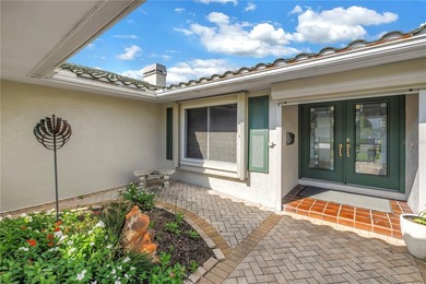 Welcome to timeless elegance in the prestigious gated community - photo 4