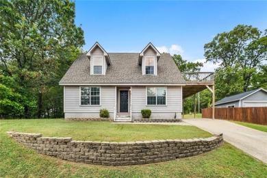 Lake Windsor Home For Sale in Bella Vista Arkansas