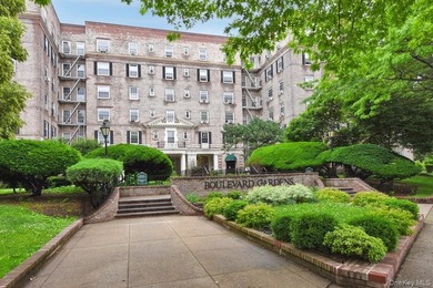 Facing West with a Skyline View, this Unit is Full of Natural - photo 1