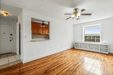 Facing West with a Skyline View, this Unit is Full of Natural - photo 10
