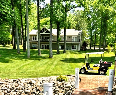 Smith Mountain Lake Home For Sale in Penhook Virginia