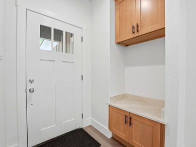 Additional listing photo 4