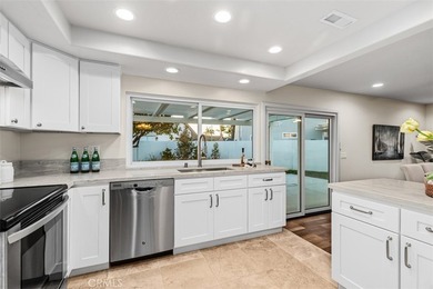 Totally Transformed. Perfectly Located. Welcome to the Beach - photo 17