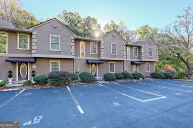 Lake Nottely Townhome/Townhouse For Sale in Blairsville Georgia