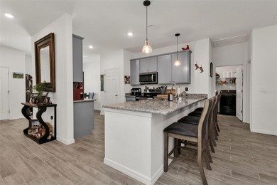 Move-In Ready 2024 Gem in Prime Port Charlotte Location! - photo 3