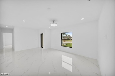 Brand new construction with a layout that actually makes sense - photo 10