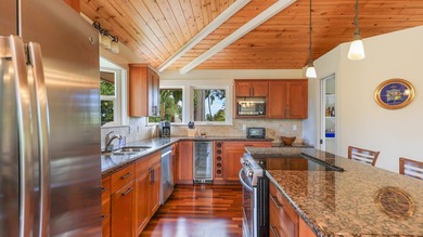 Escape to paradise in this stunning 5-bedroom, 4.5-bathroom - photo 9