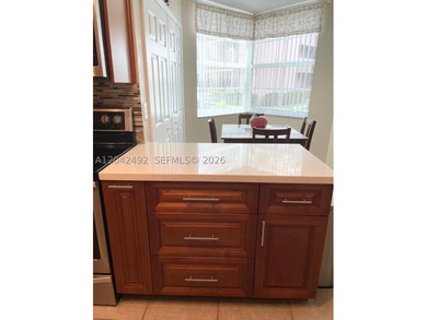 Bright and spacious, ground-floor corner unit, offering comfort - photo 12