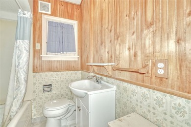Opportunity knocks in one of Irondequoit's most unique bay and - photo 19