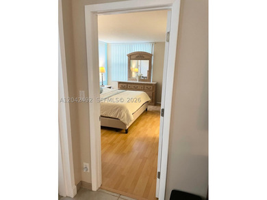 Bright and spacious, ground-floor corner unit, offering comfort - photo 20