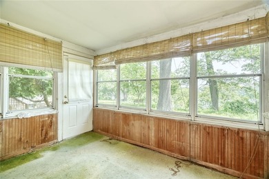 Opportunity knocks in one of Irondequoit's most unique bay and - photo 28