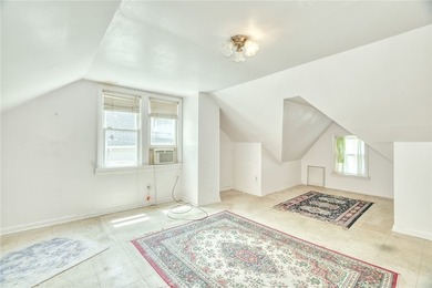 Opportunity knocks in one of Irondequoit's most unique bay and - photo 32