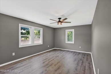 Welcome to Bayou View! This beautifully updated 3-bedroom - photo 32