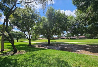 Bright and spacious, ground-floor corner unit, offering comfort - photo 34